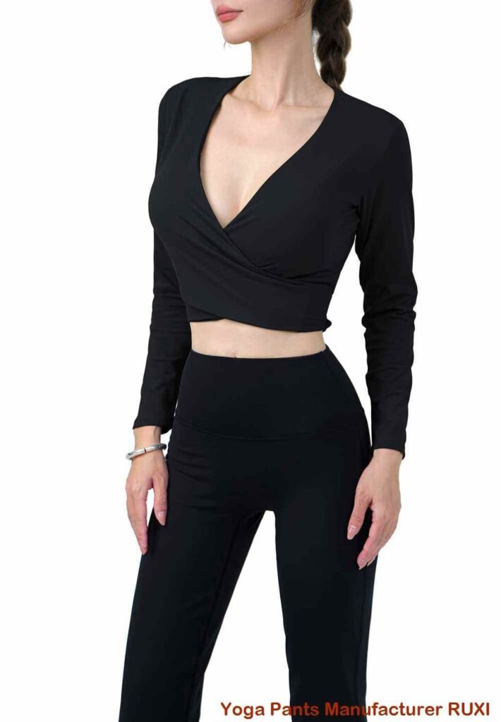 pantalon de yoga à jambe droite