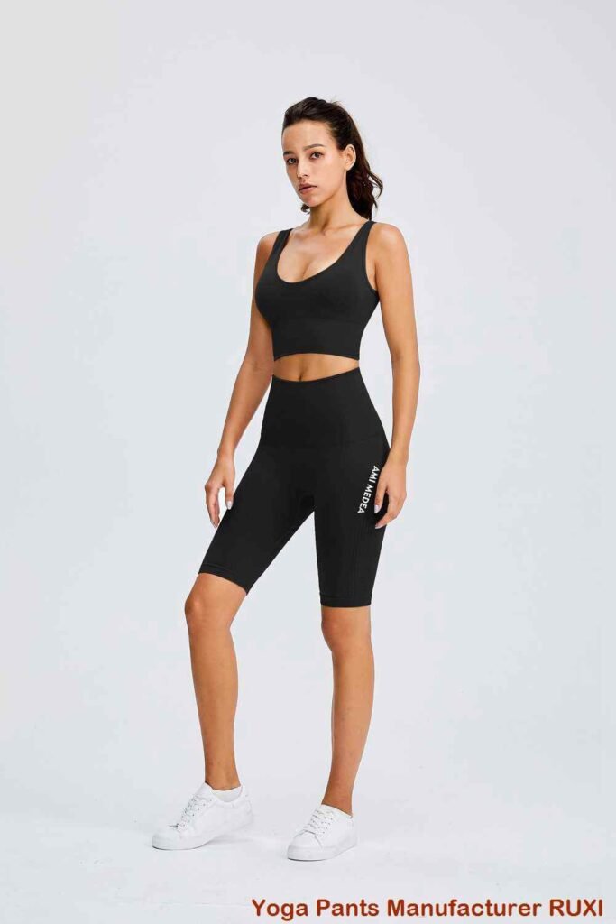 short de course moulant pour femme