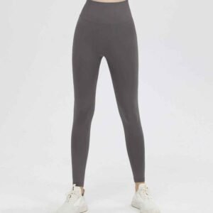 haut de yoga noué dans le dos