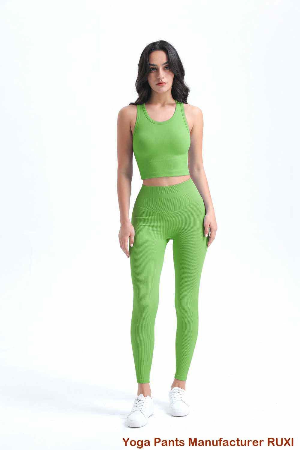 soutien-gorge de sport long à col haut