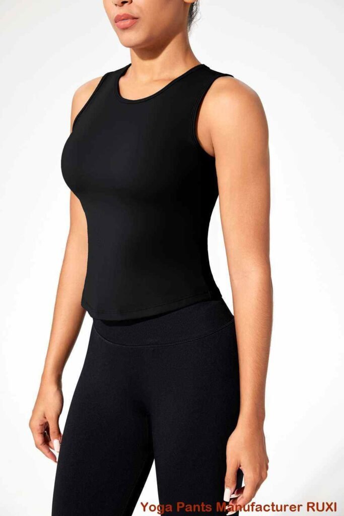 pantalon de yoga ample et court
