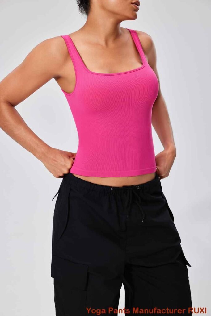 pantalon de yoga à jambe évasée