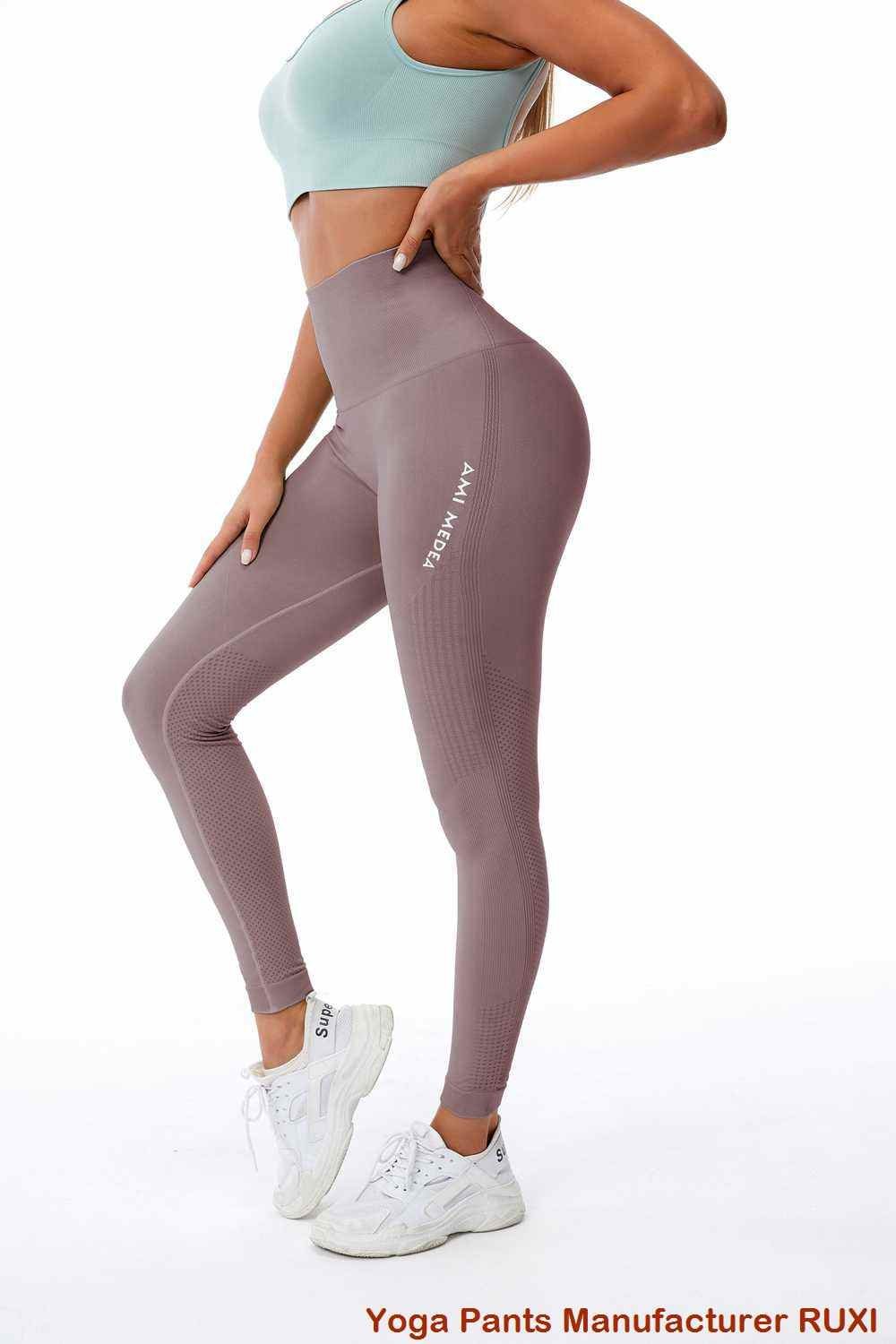 haut de yoga avec soutien-gorge intégré